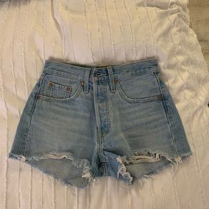 Levi’s 501 Luxor wash shorts